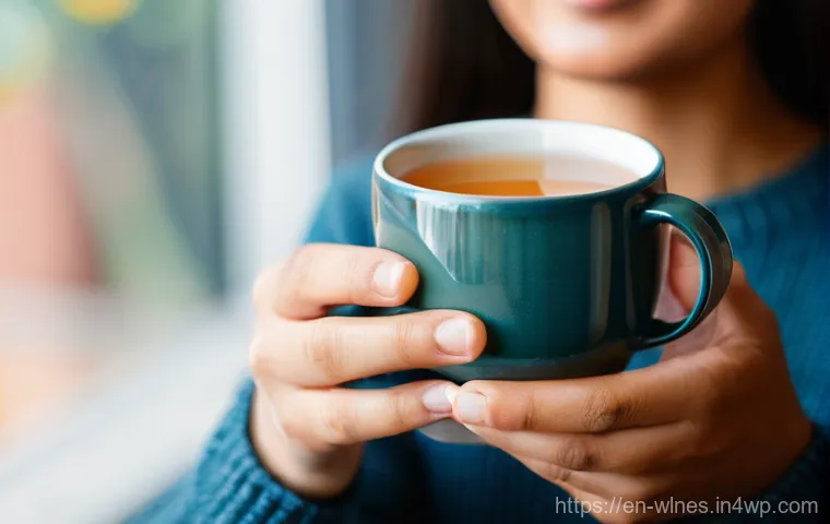 정신적 웰니스 증진을 위한 명상법 - **Prompt:** A serene figure, gender-neutral and ethnically diverse, meditating in a clean, minimalis...